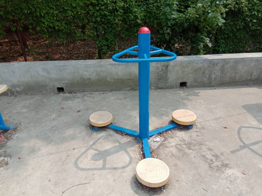 扭腰器