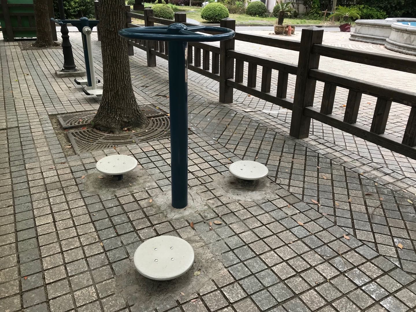 扭腰器